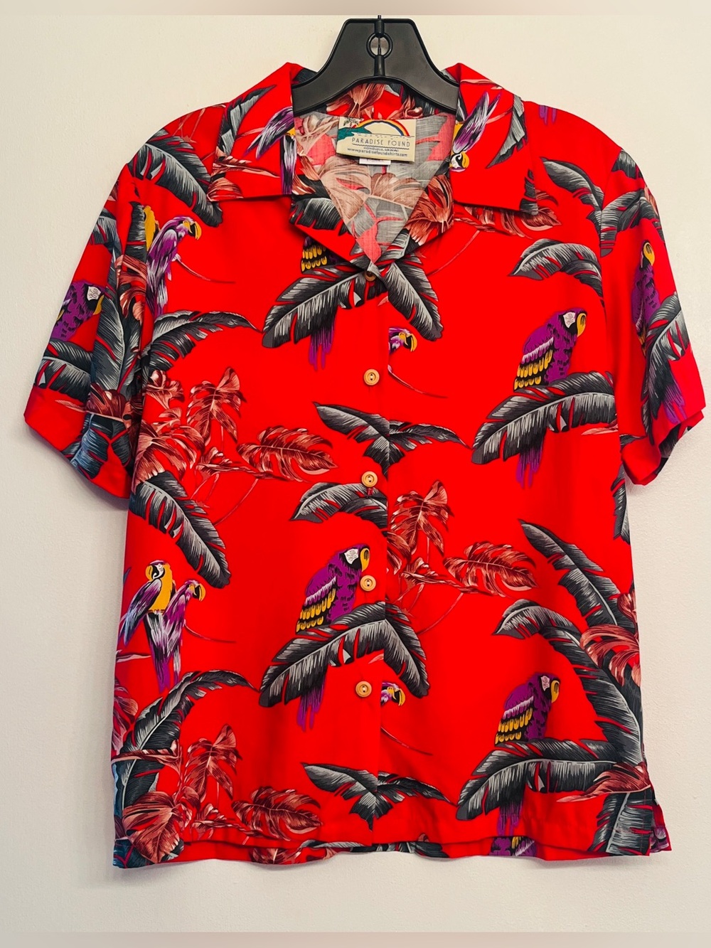 Paradise Found
"Jungle Bird" Hawaiian shirt size XS
